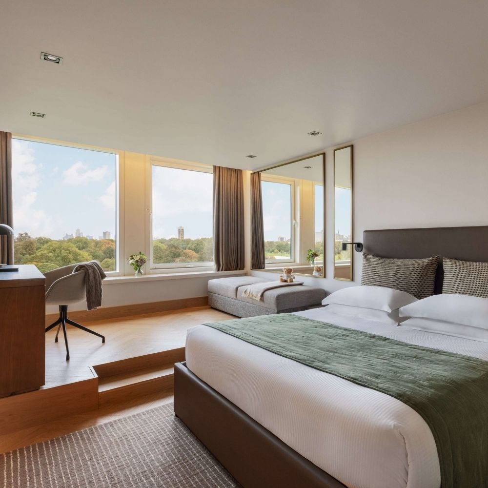 Royal Garden Hotel