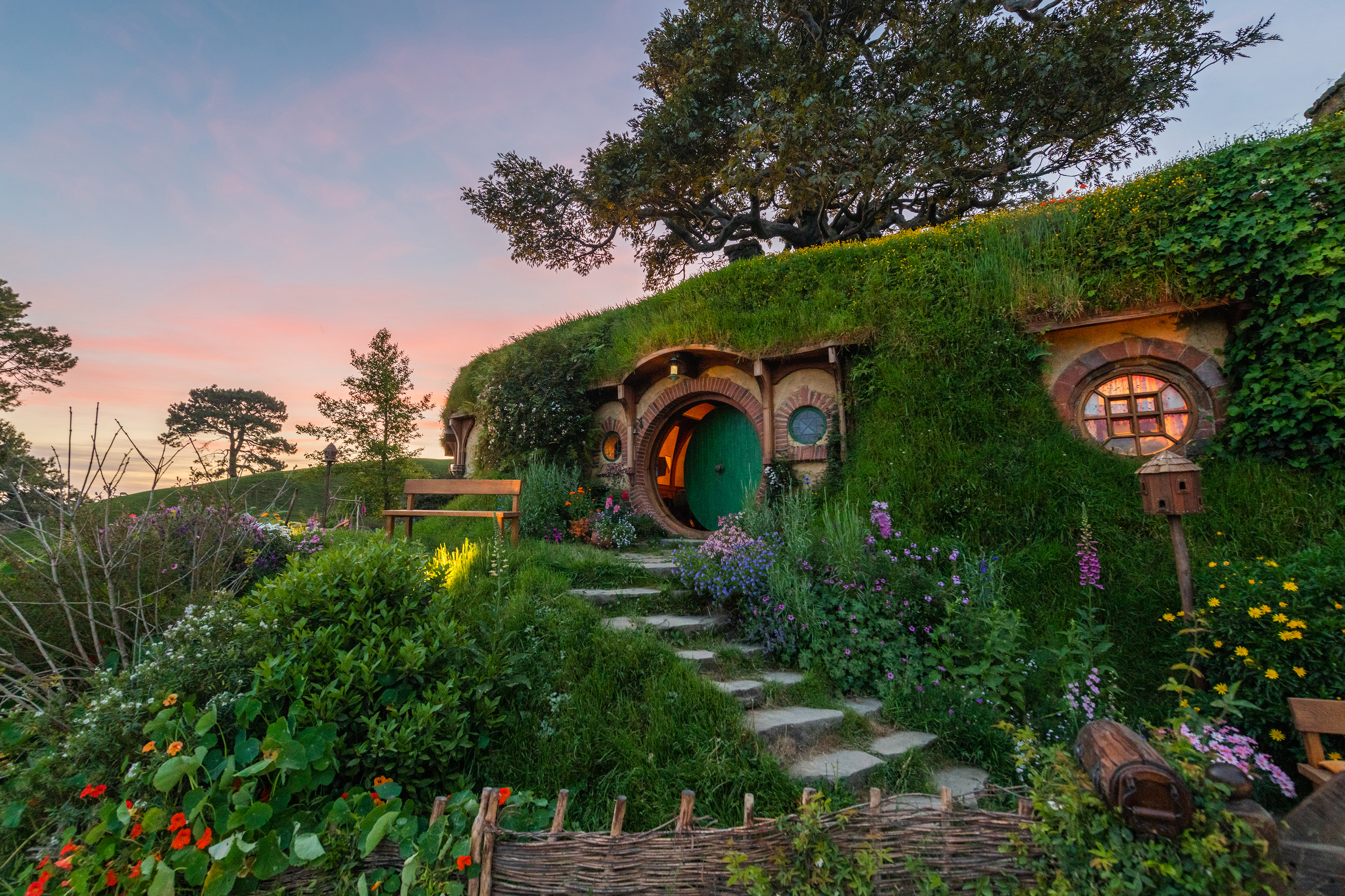 Hobbiton Movie Set