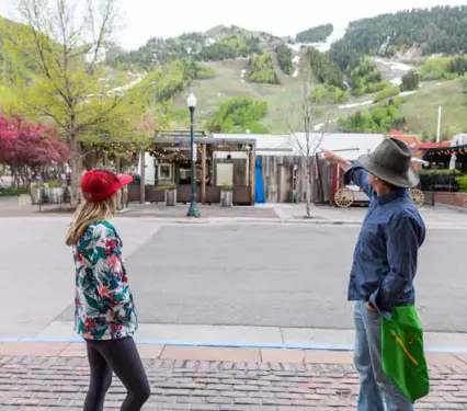 Vista del centro de Aspen en el tour histórico de Dean’s Aspen Tours