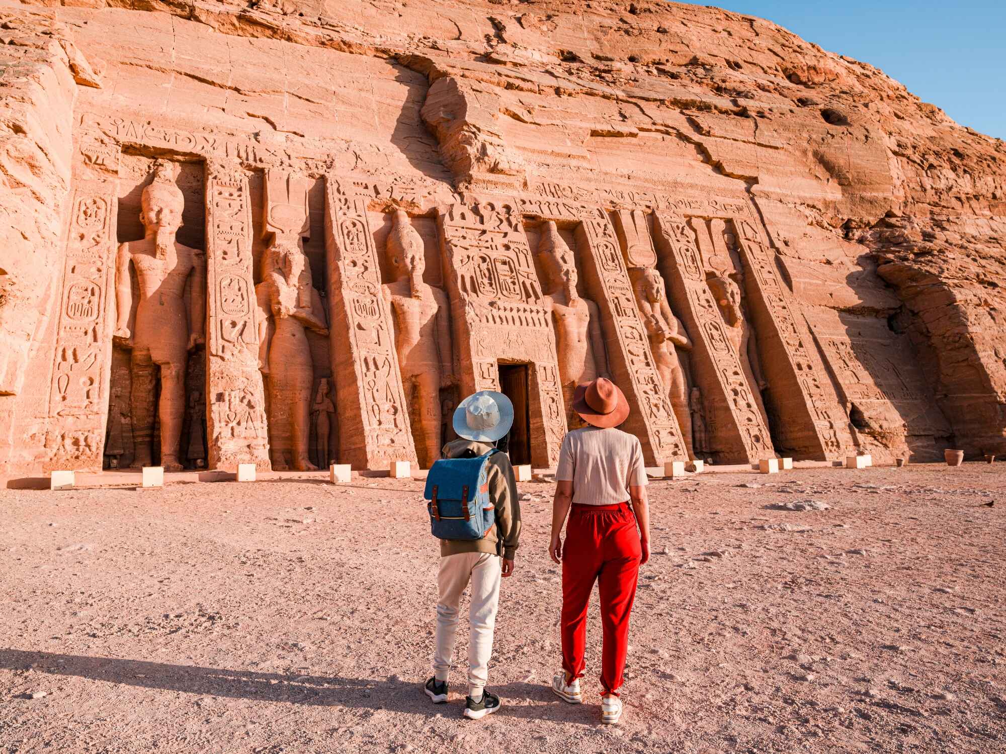 Visita al templo de Abu Simbel en un recorrido por Egipto