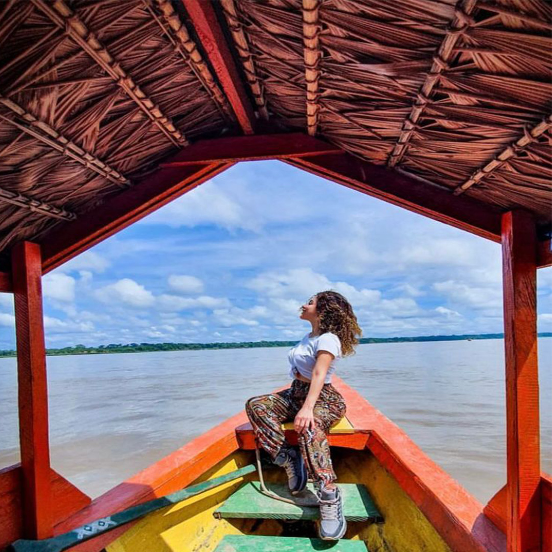 Navegación por el río Amazonas, foto de la web oficial