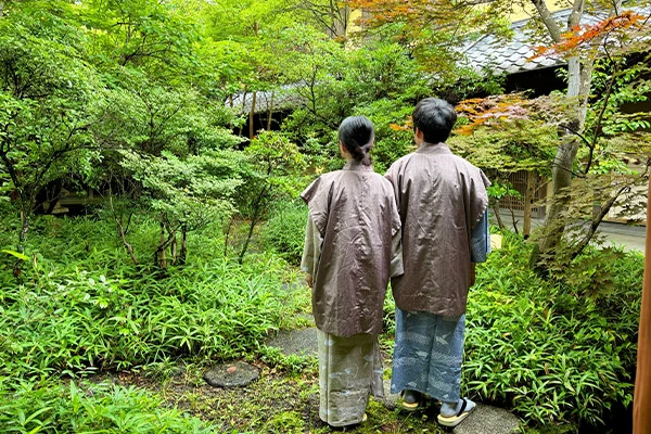 Jardín japonés del ryokan Yufuin Santoukan