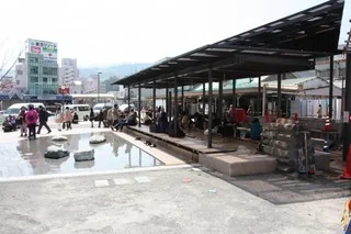 Official municipal photograph of the Ieyasu-no-yu footbath.
