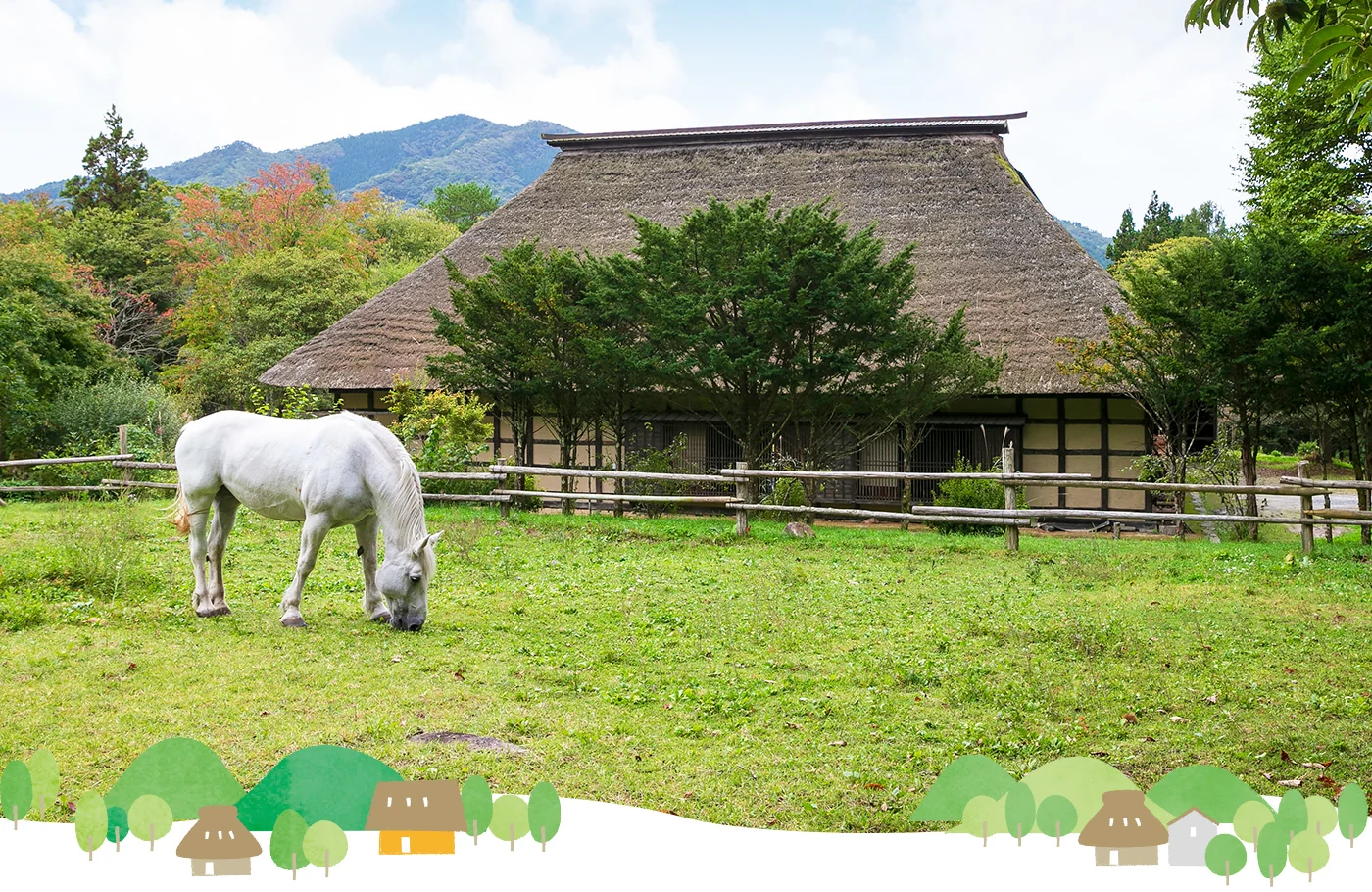 Casa curva tradicional de Tono Furusato Village con paisaje rural