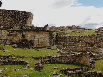 Restos arqueológicos de Kuélap, destino de los recorridos de Kuelap Adventure