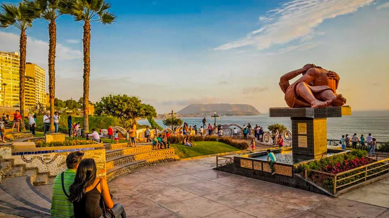 Paseo por el distrito de Miraflores