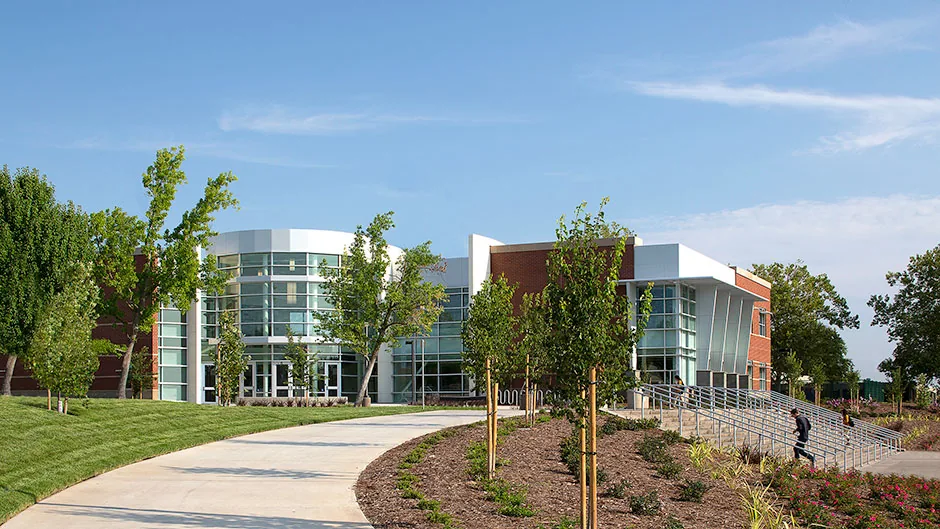 Winn Center en el campus principal de Cosumnes River College.