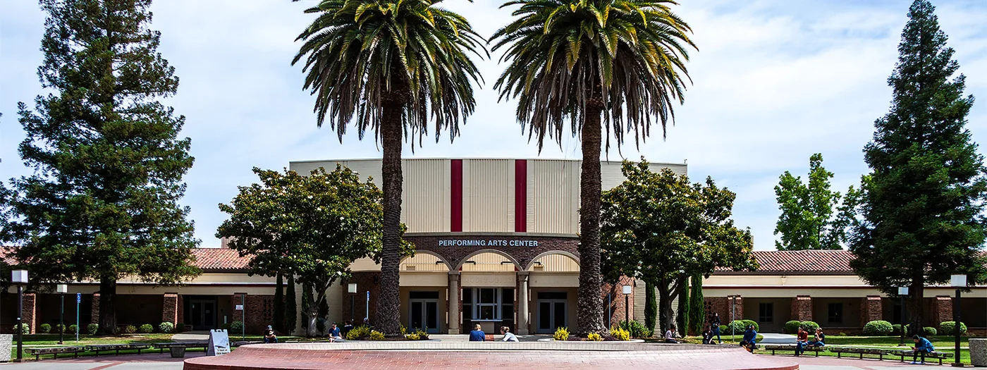 Performing Arts Center del campus principal de Sacramento City College.