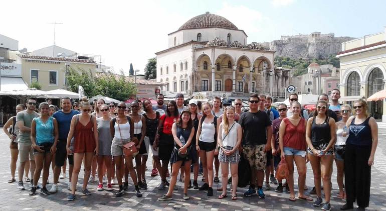 Grupo de New Athens Free Tour en el centro histórico, foto de su perfil de FREETOUR.com