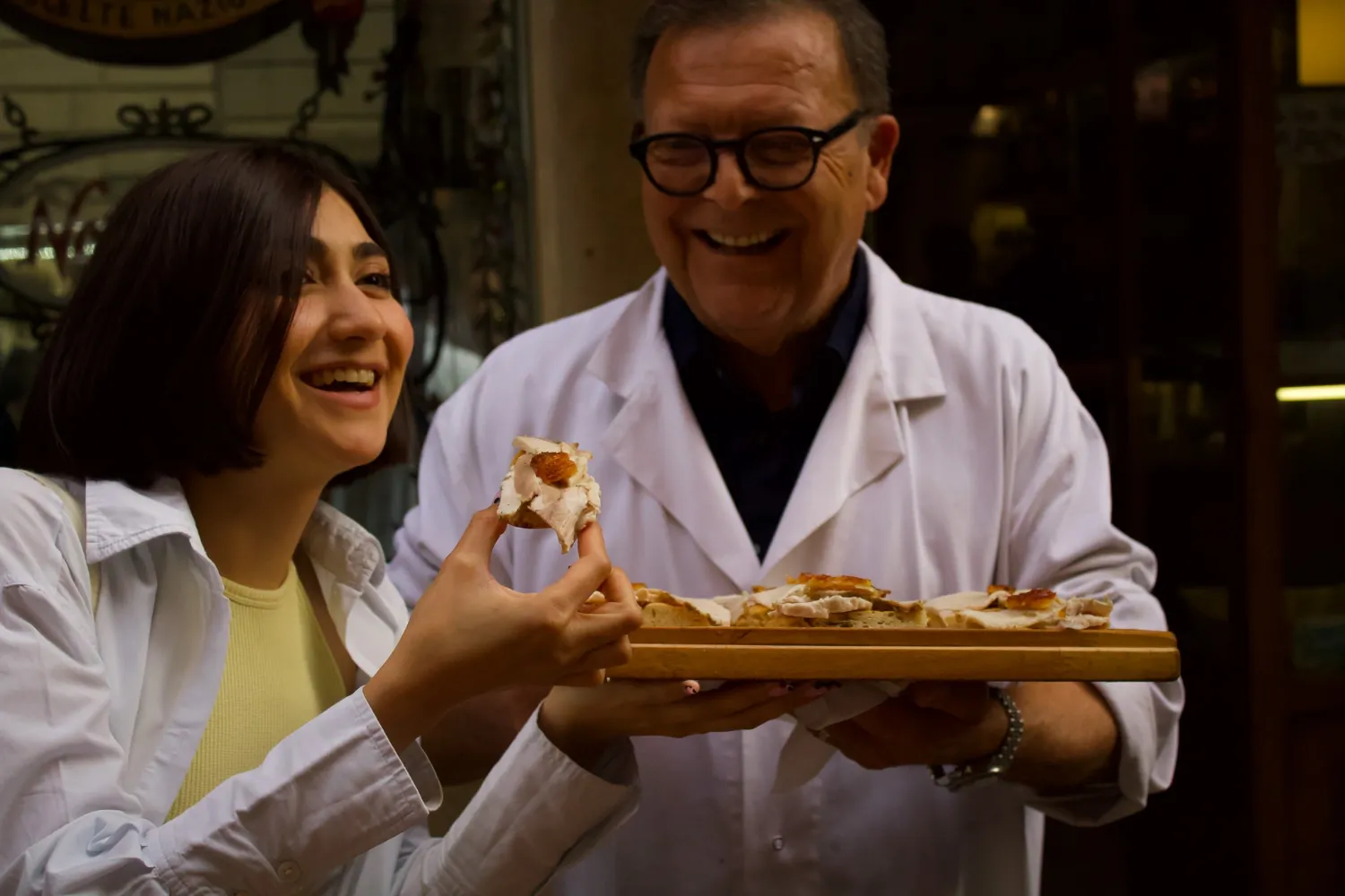 Carpe Diem Tours: degustación de porchetta durante una experiencia gastronómica en Roma, foto del sitio oficial