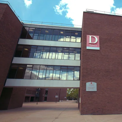 Fachada de St. Louis Community College en Forest Park.