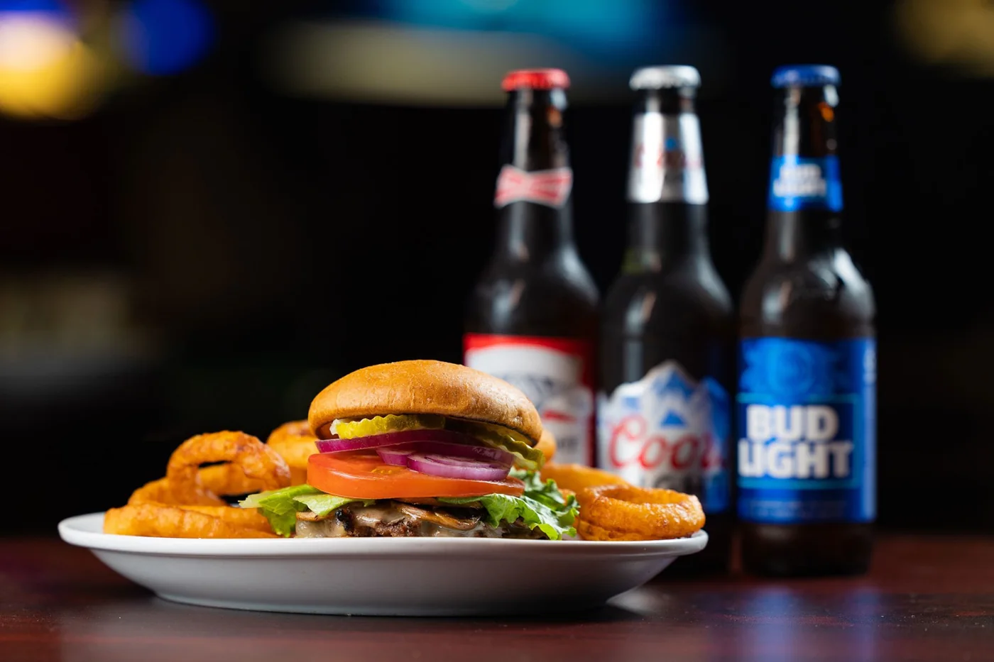 Burger and beer at The Trough Bar and Grill in Mesa. Source: https://thetroughbaraz.com/