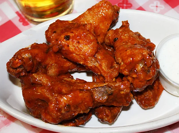 Wings served at Ice House Sports Bar in Omaha. Source: https://icehouseomaha.com/wp-content/uploads/2020/09/6.jpg