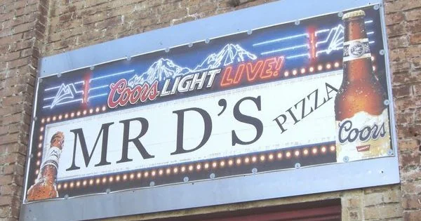 Mr. D’s Pizza & Pub venue photo Source: https://www.visitstockton.org/imager/files_idss_com/C102/b89f8731-c4ec-4f14-a231-fc1d9c24aaa4_91852798b59be8b28fc00edfe4aec23a.jpg