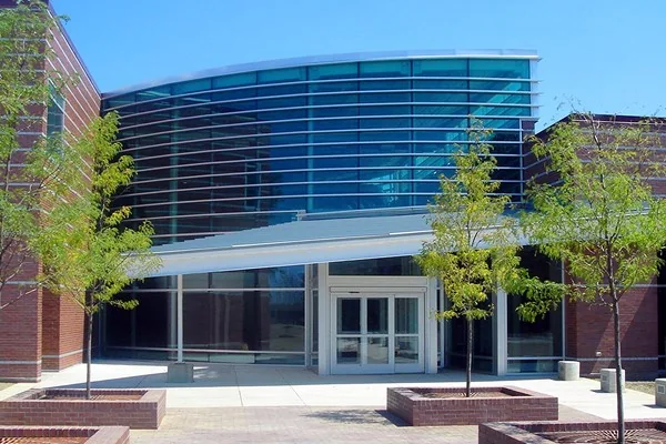 Edificio académico del Ted Scott Campus de WCCCD en Belleville