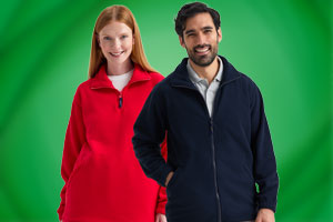 Modelos con ropa de trabajo personalizada de GoCustom.