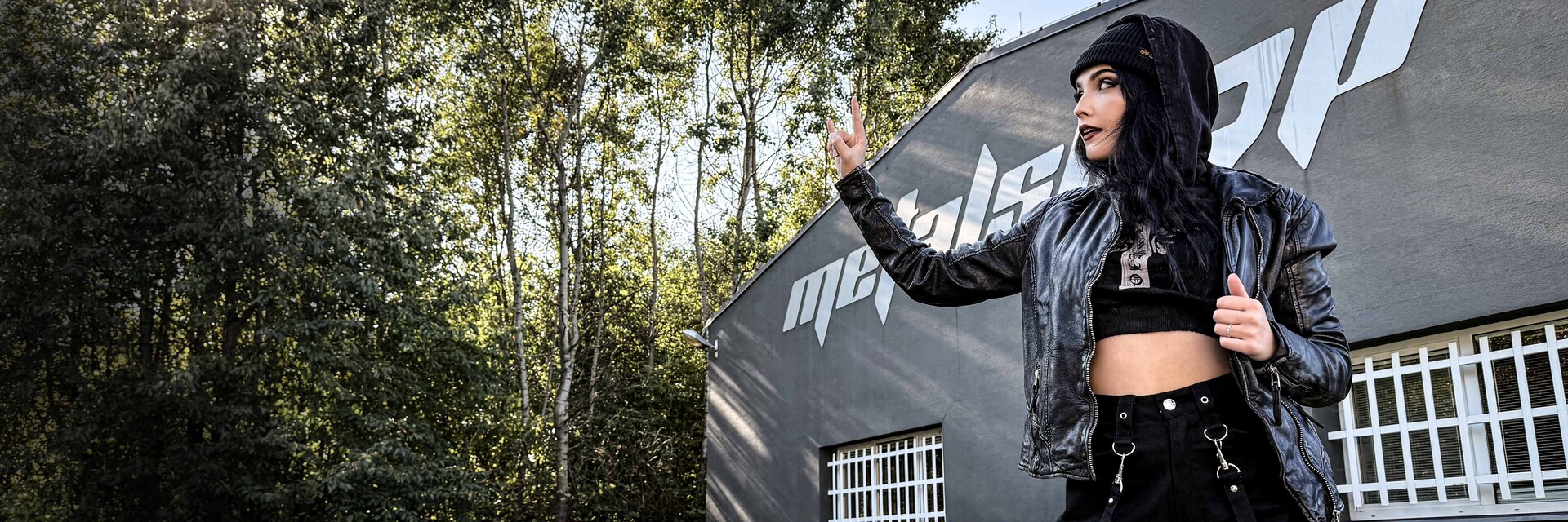 Alternative fashion and band merchandise from METALSHOP
