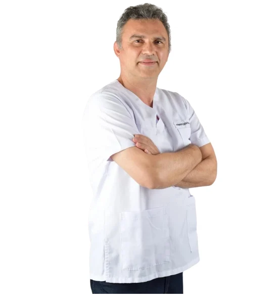 Dentist at Tower Dental Clinic / Odontólogo de Tower Dental Clinic