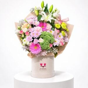 Ramo floral en jarrón del catálogo de Le Céladon / Floral bouquet in a vase from Le Céladon’s catalog