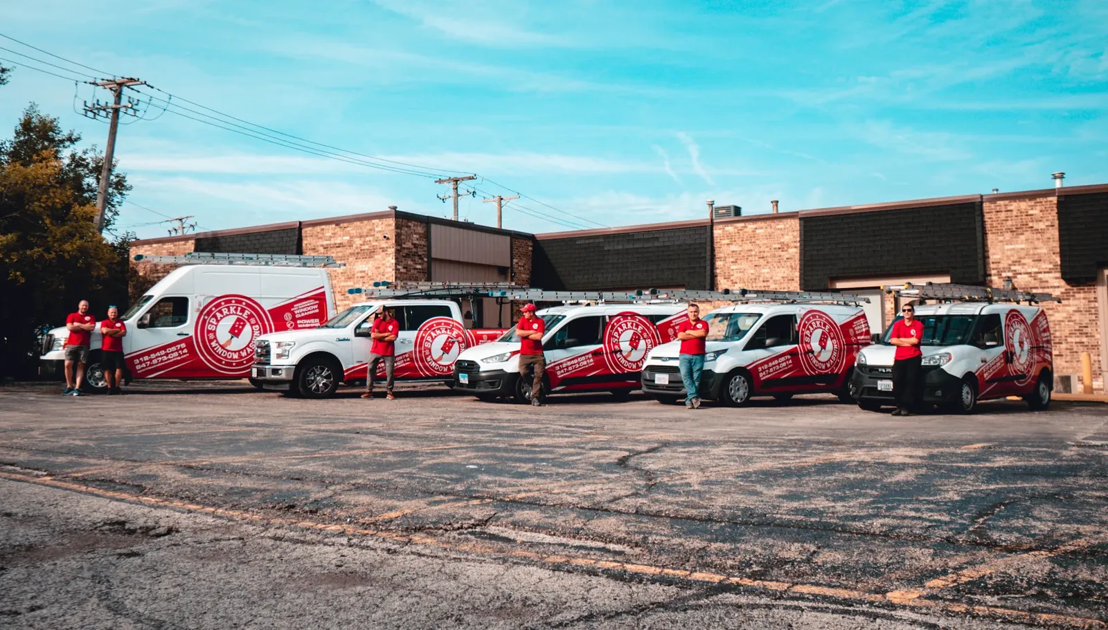 Vehículos de trabajo de Sparkle Service en Northbrook / Sparkle Service work vehicles in Northbrook