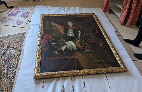 Cuadro antiguo preparado para un traslado especializado / Framed artwork prepared for a specialist move