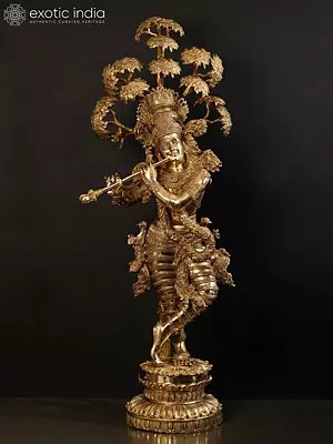 Escultura religiosa de bronce con ornamentación tradicional / Bronze religious sculpture with traditional ornamentation