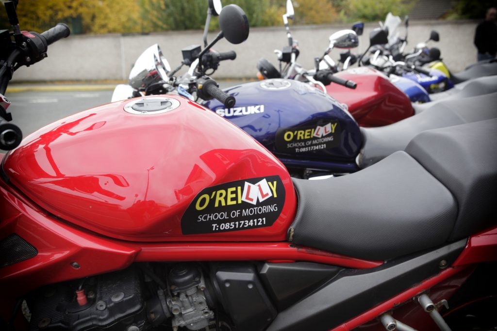 Motocicletas usadas para las clases de O’Reilly School of Motoring / Motorcycles used for lessons at O’Reilly School of Motoring