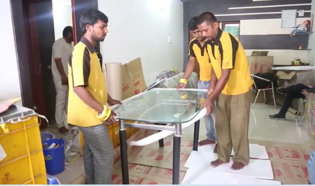 Embalaje de mobiliario para mudanza por Agarwal Packers & Movers