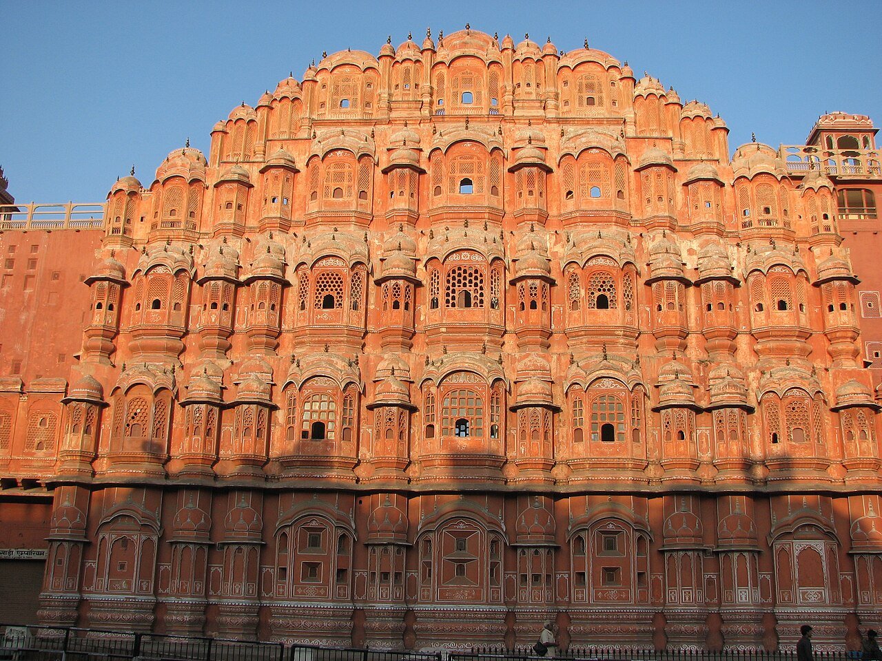 Hawa Mahal en Jaipur, parada de los itinerarios del norte de India.