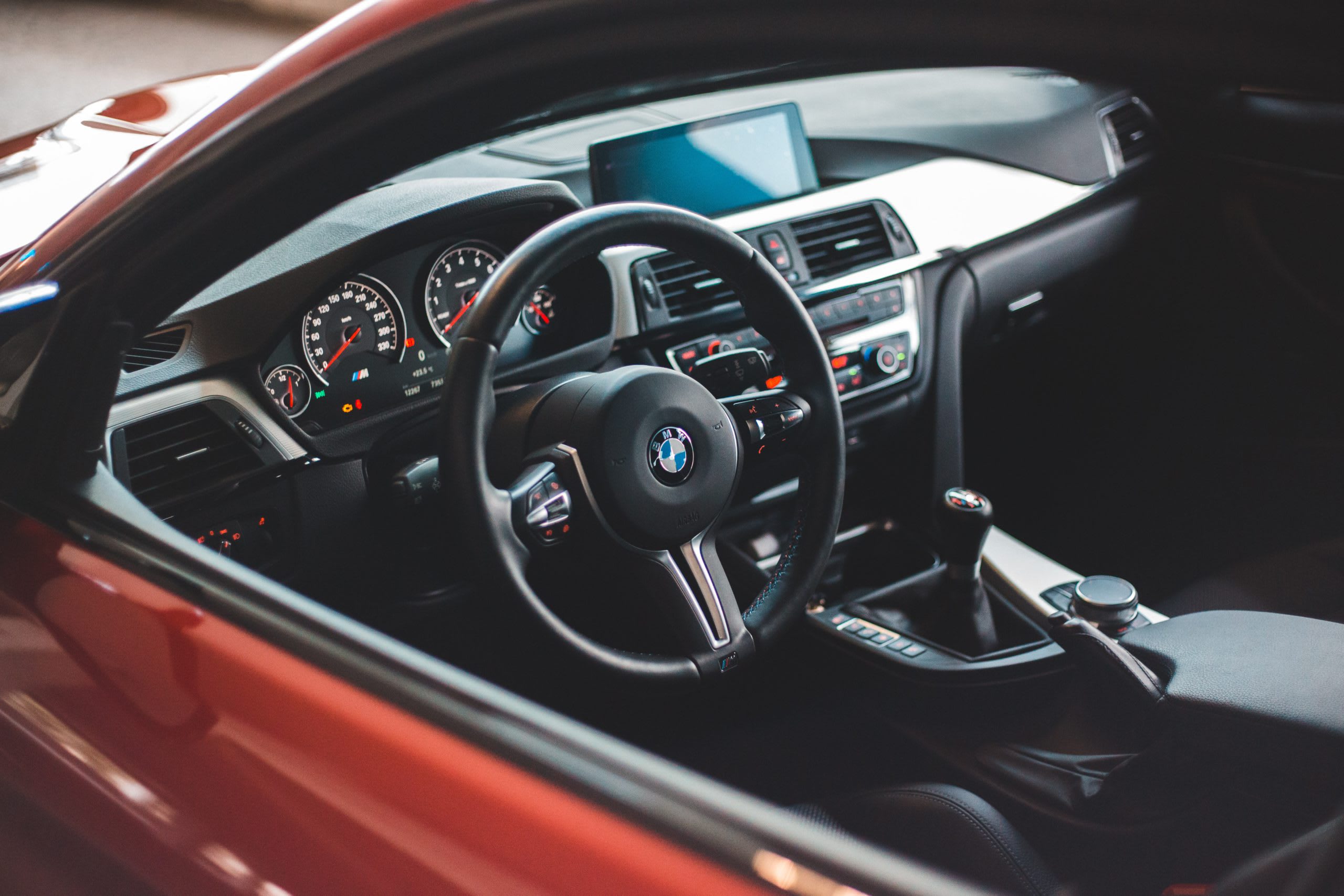 Car service, MOT and repair the easy way | Fixter