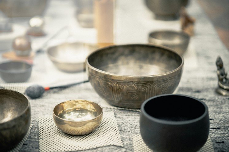 Crystals in Dubai & UAE | Singing Bowls | Alpine Crystals
