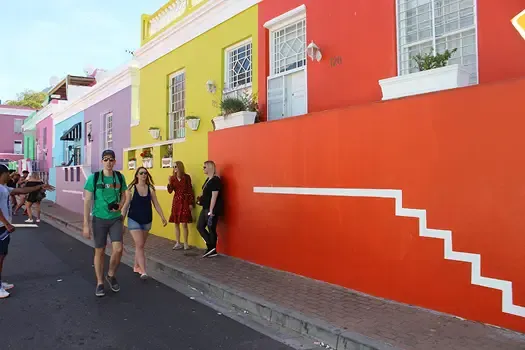 Fachadas coloridas de Bo-Kaap, barrio incluido en las caminatas temáticas.