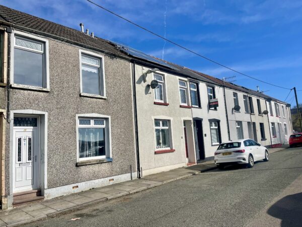 Estate & Letting Agents | Cardiff, Newport & Pontypridd | James Douglas
