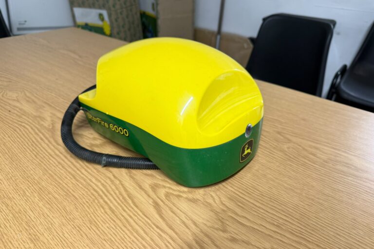 Farol.co.uk - Main John Deere Agricultural & Groundcare Dealers