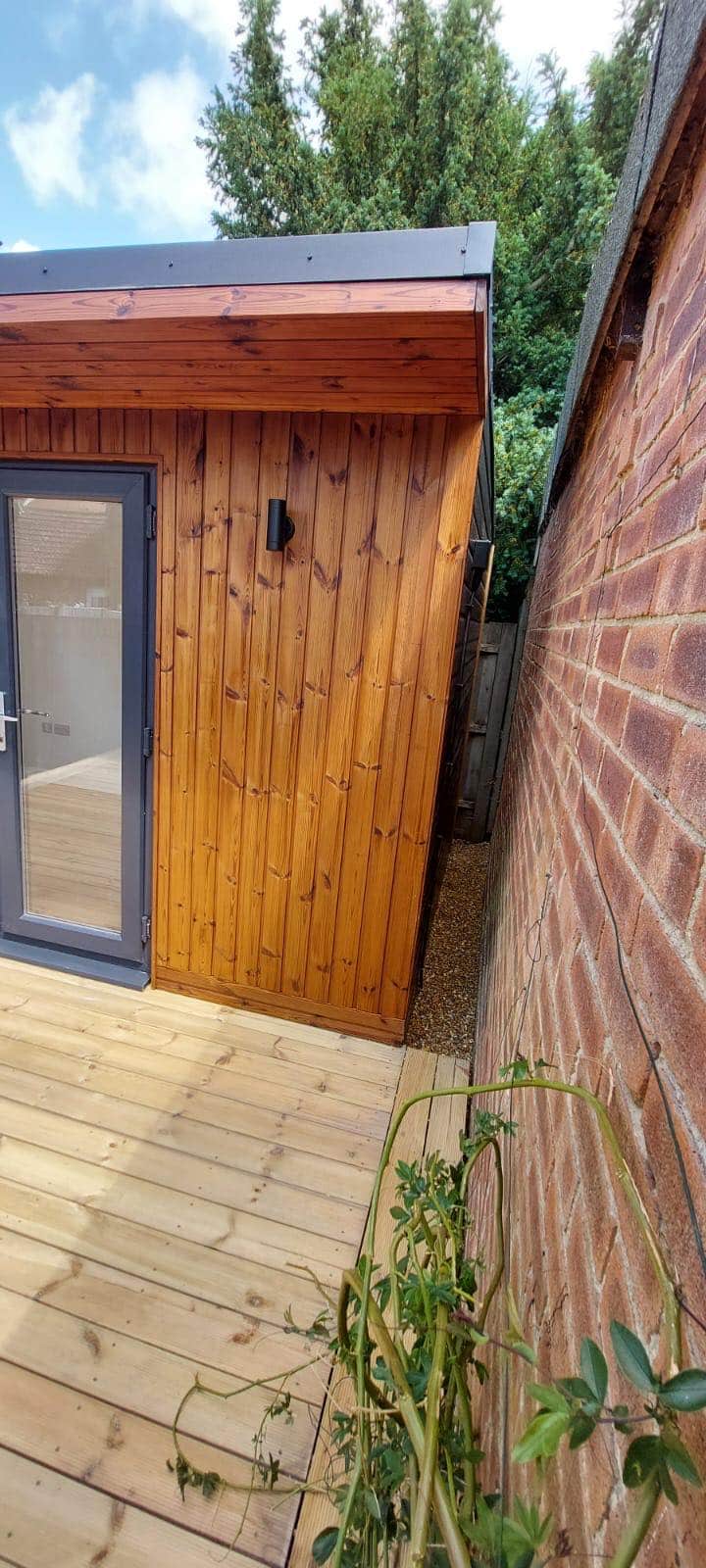 Garden Rooms Sussex | Garden Room Brighton brings you offices, gyms, PODS and man caves