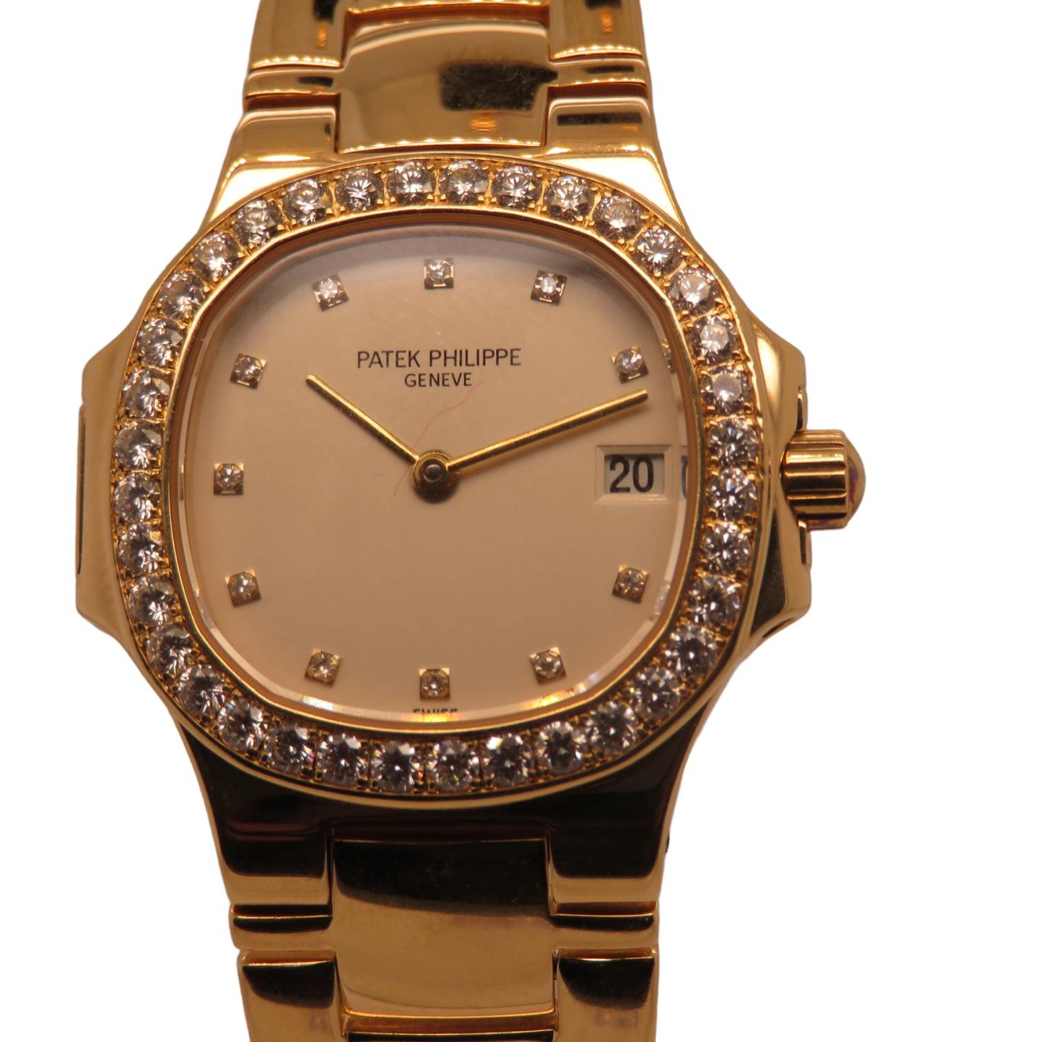 Harrington's Auctioneers & Appraisers | Sell, Consign, Bid
