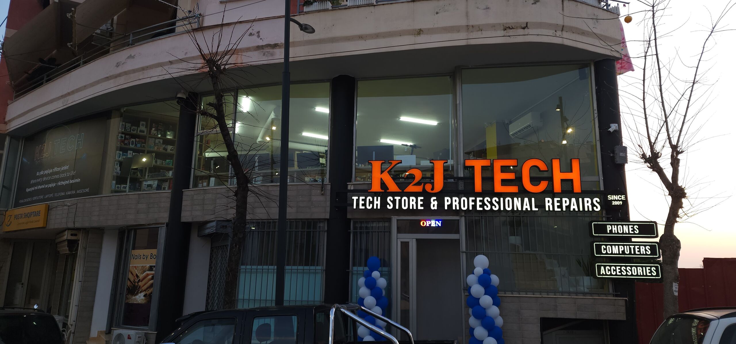 The K2J Tech storefront in Sarandë