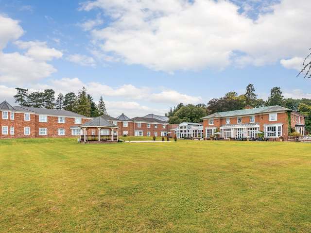 Kenwick Park Estate | Hotel & Lodges in Louth, Lincolnshire