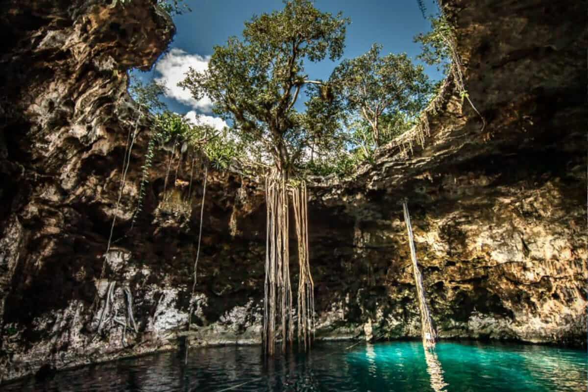 Cenote de Santa Bárbara, visitado en una de las excursiones desde Mérida