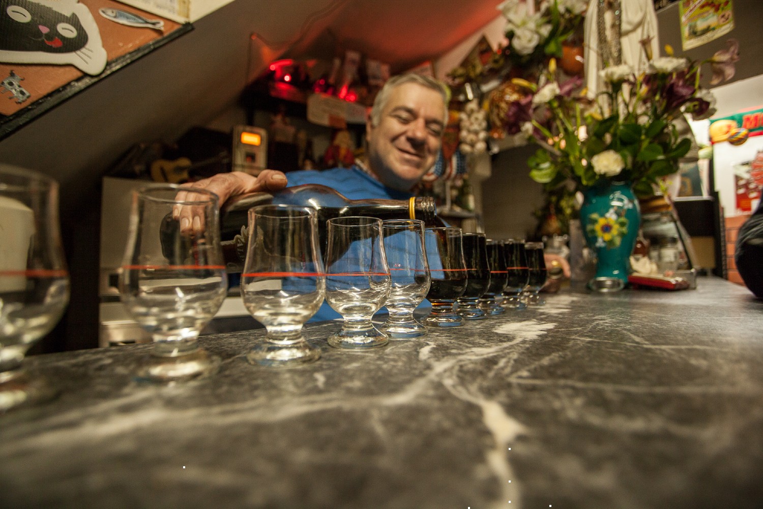 Parada en un bar tradicional durante un tour de Taste of Lisboa