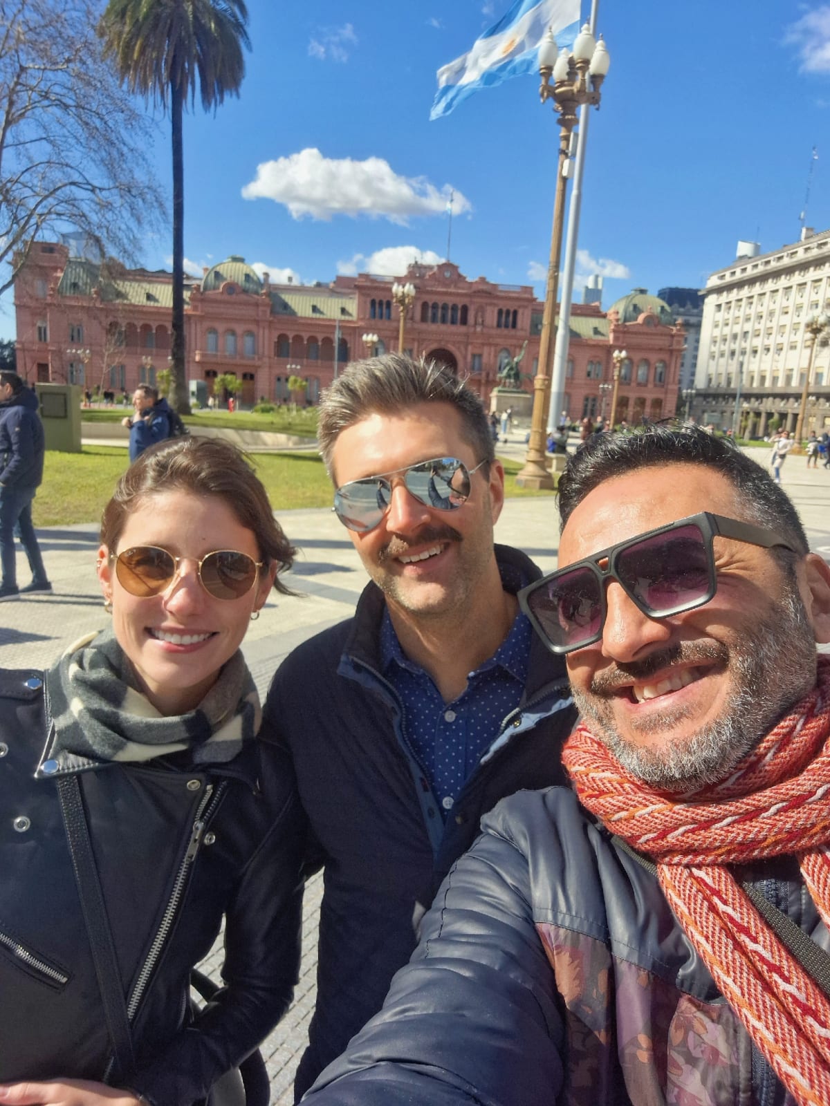 Buenos Aires Welcome Tour, recorrido guiado a pie de Loco Local Experiences