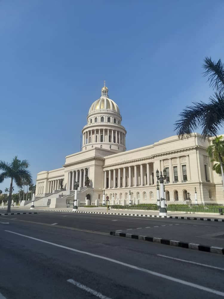 El Capitolio de La Habana en una fotografía publicada por Luis Havana Tours