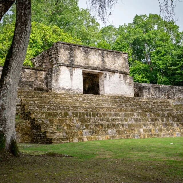 Sitio arqueológico maya de Cahal Pech