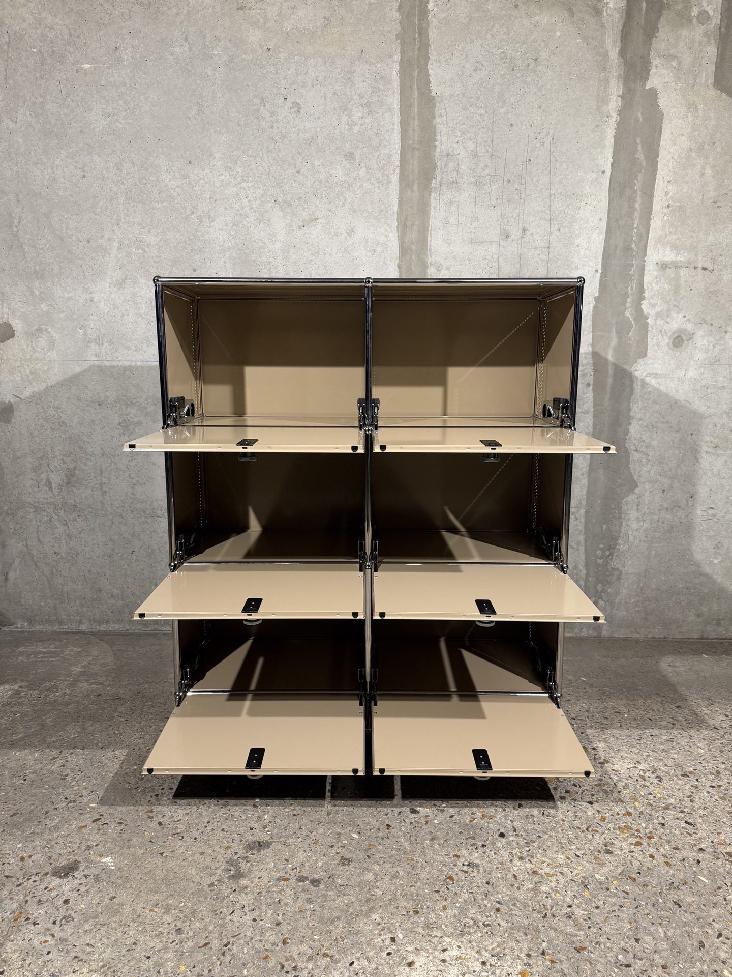 Mobilier vintage designer Paris — LAPIERRE MARKET