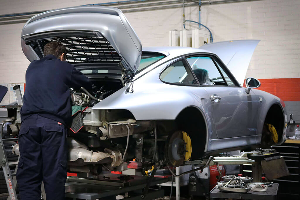 Porsche Specialist Hertfordshire, UK - JZM Porsche