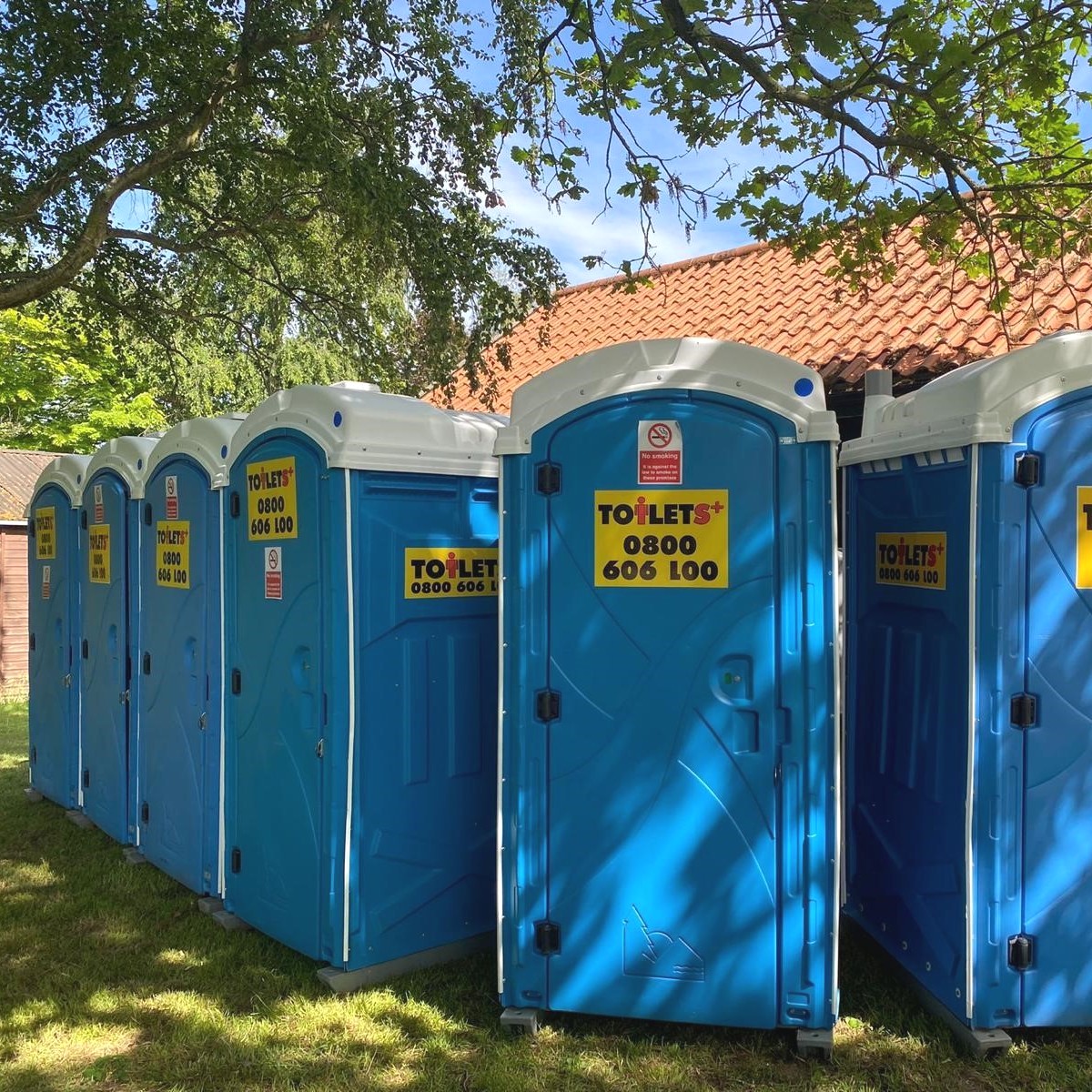 Portable Toilet Hire | Toilets+