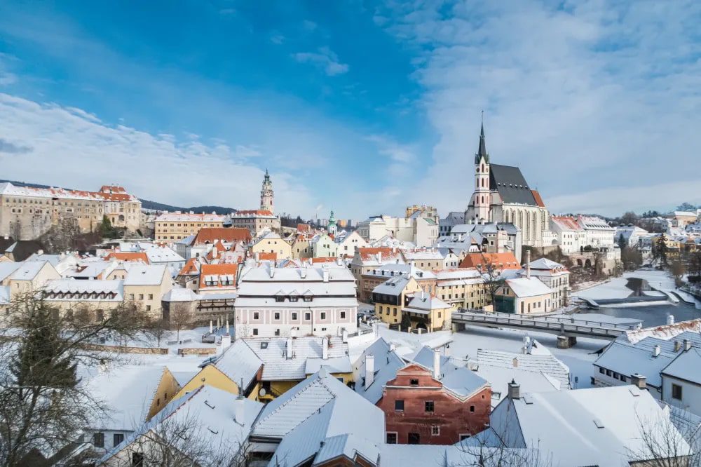 Casco antiguo de Český Krumlov en invierno