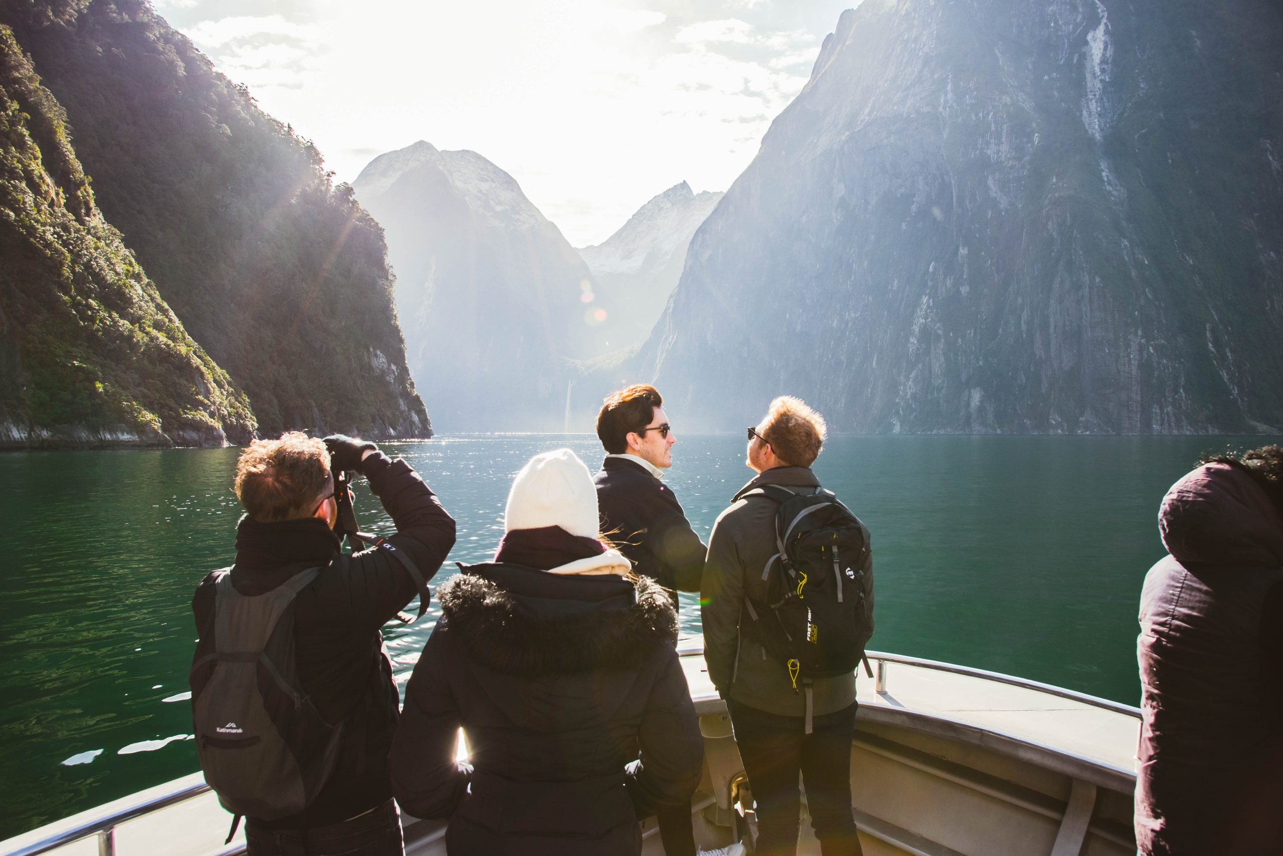 Crucero por Milford Sound, incluido en varias excursiones de Altitude Tours.