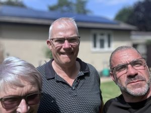 Renewagen – #1 UK Solar Panel Installation | Save £800/yr on Energy Bills – Our team of