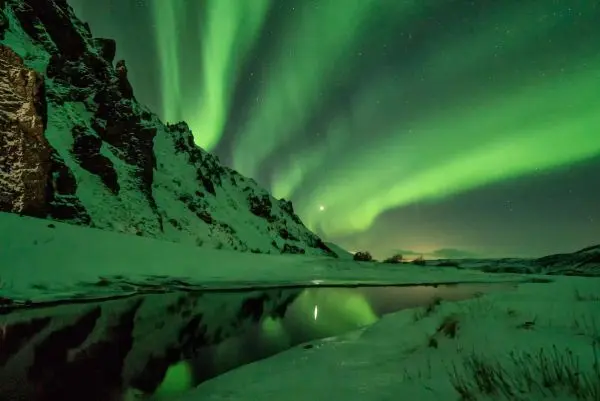 Aurora boreal durante una excursión desde Reikiavik